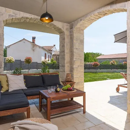 Ajda Holiday home