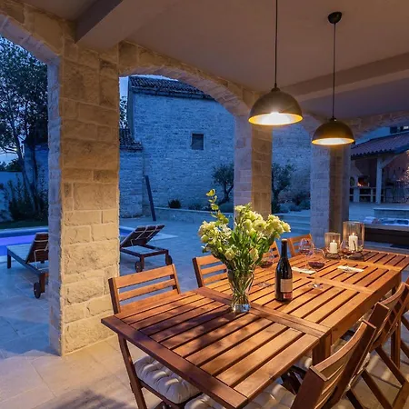 Holiday home Ajda *